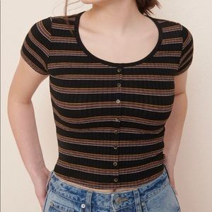 Button down ribbed tee.